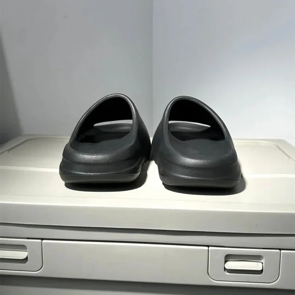 NWT yeezy slide Fashion EVA slippers sandal shoes unisex sneakers black - Picture 2 of 3